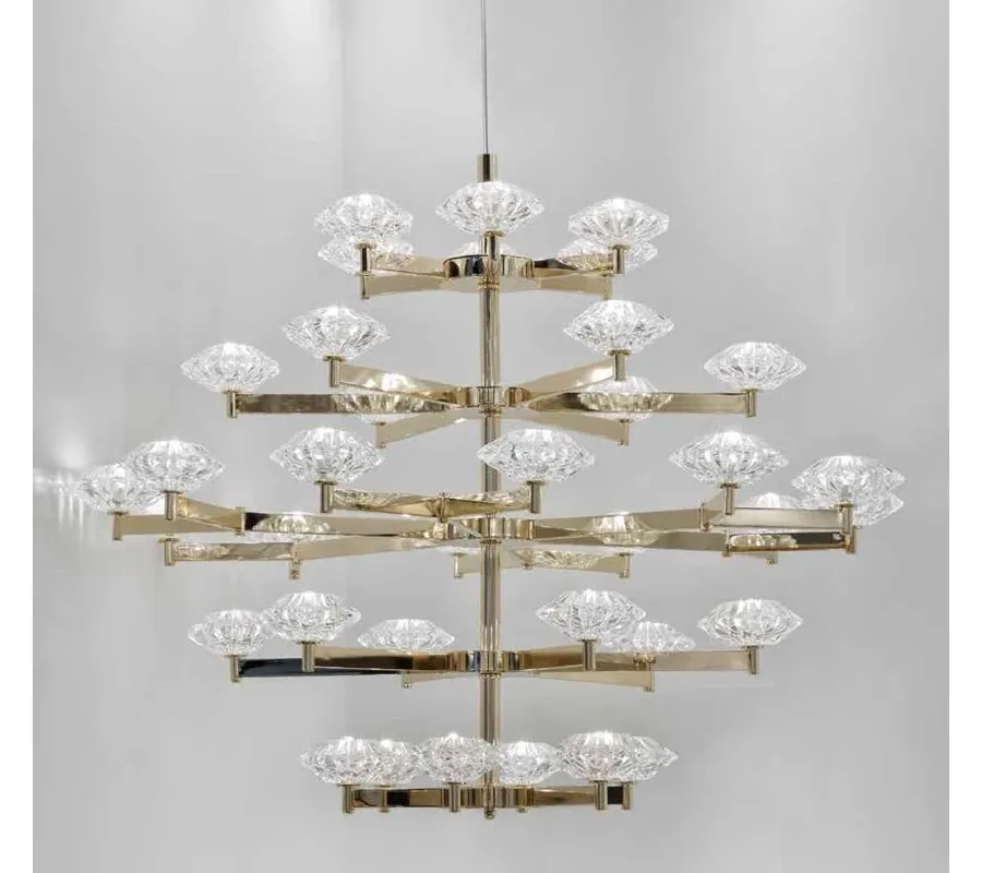 obrazek 1 Luksusowy żyrandol w stylu art deco wykonany z mosiądzu z włoskimi ręcznie wycinanymi miseczkami Crystal - Il Paralume Marina