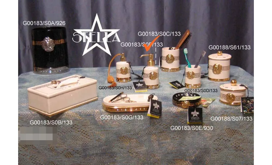 obrazek 1 Luksusowy pojemnik na mydło w płynie w kolorze beżowym zdobiony złotem