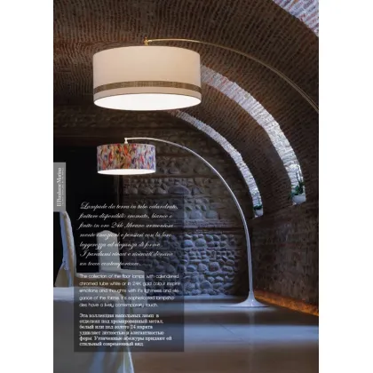 Zdjęcie Lampa podłogowa z rurą kalandrową i kloszem z lekkiej tkaniny – Il Paralume Marina