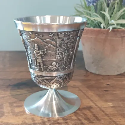 Picture A beautiful Irish cup depicting King Lugh