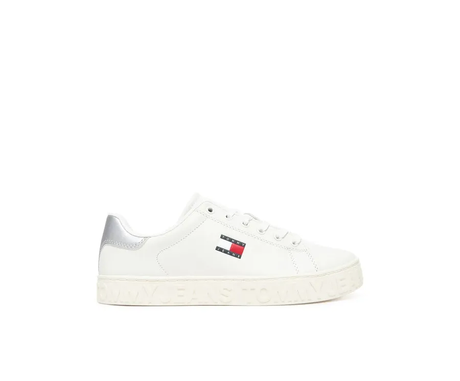 obrazek 1 Tommy Jeans Sneakersy Tjw Logo Outsole Sneaker Ess EN0EN02703 Écru