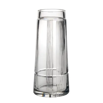 Zdjęcie Elegancki kryształowy wazon z kolekcji Piet z bogatymi cięciami - Vista Alegre