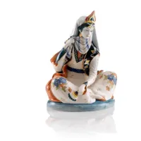 Picture Stylish figurine of the Persian queen made of ceramics - Ceramiche ML