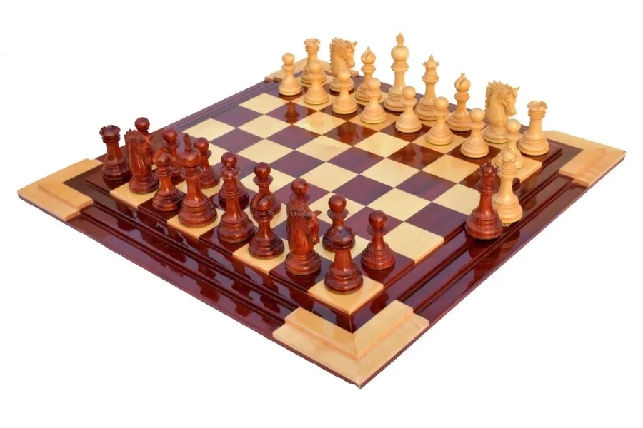 obrazek 1 Stylowa plansza wykonana z drewna + figury do szachów - The Chess Empire