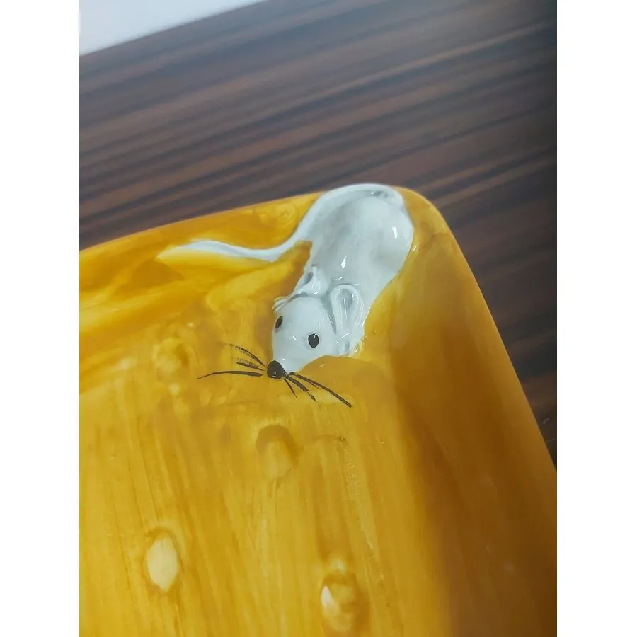 obrazek 6 Trójkątny oryginalny talerz ze zdobieniem w kształcie myszki - Le Ceramiche