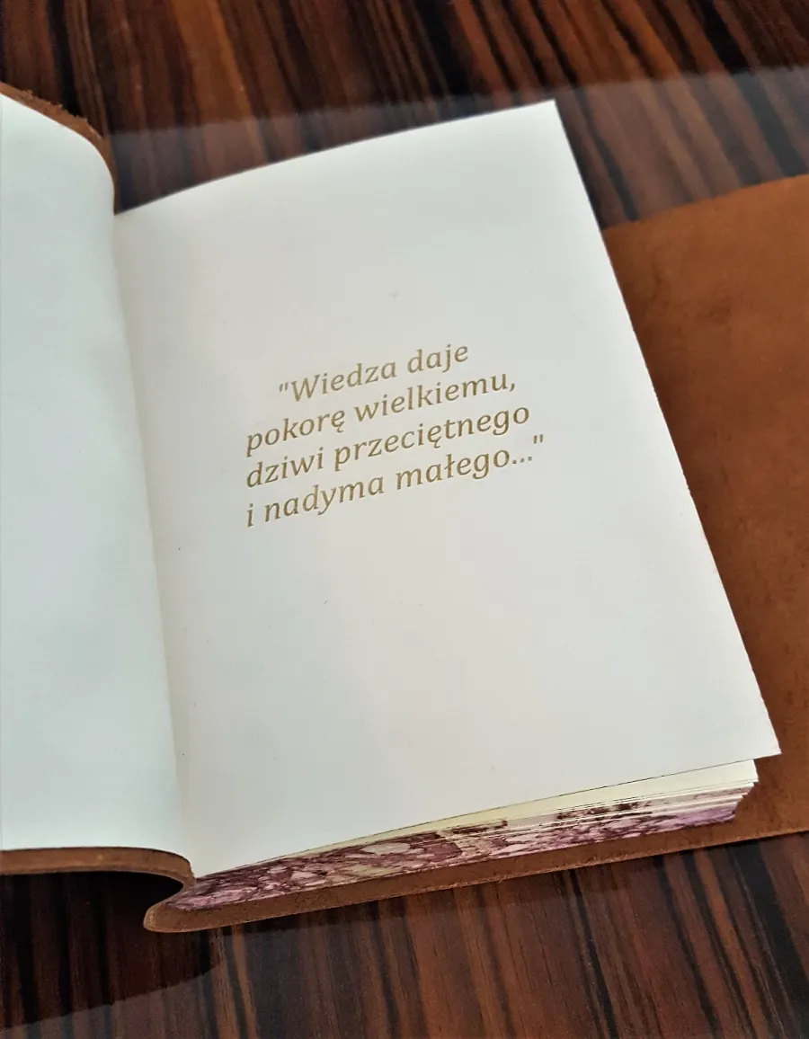 obrazek 3 Zdobiony Brązowy Notes Skórzany - Legatoria Koine