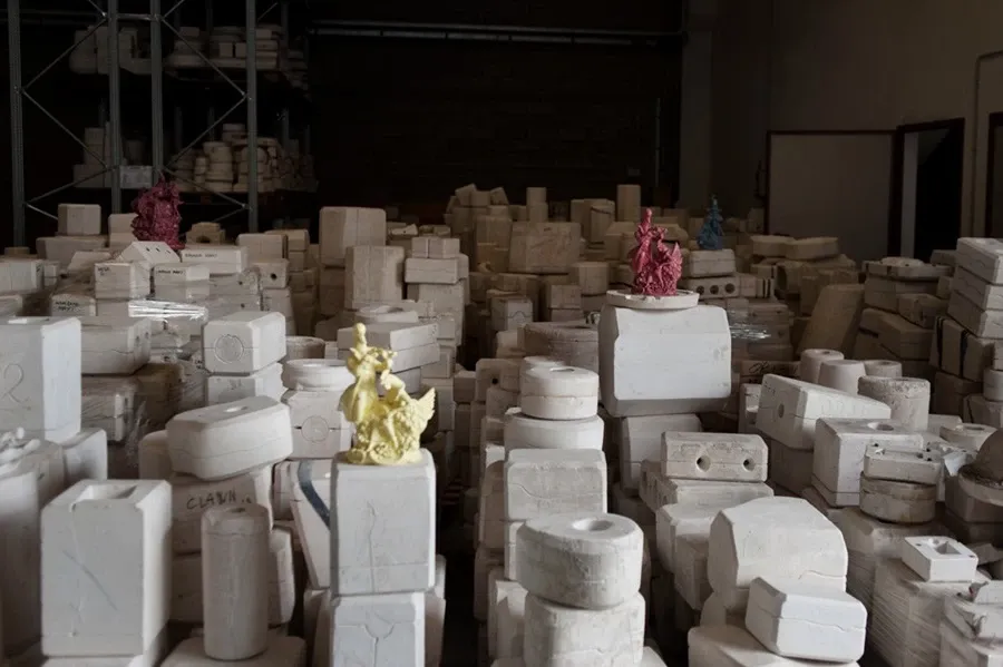 obrazek 5 Nowoczesna figurka z ceramiki włoskiej marki Rebirth Ceramics