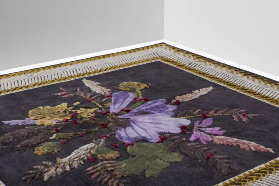 obrazek 8 Kwadratowy dywan z motywem kwiata - SAVAGE FLOWERS: BLOSSOM
