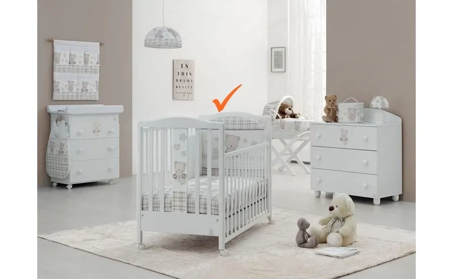 obrazek 1 Urokliwe łóżeczko niemowlęce z Włoch - Italbaby