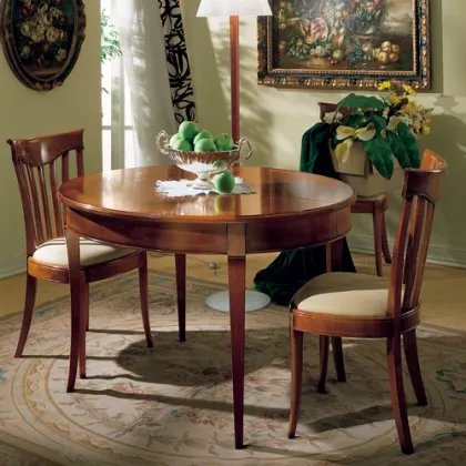 Zdjęcie Owalny stół rozkładany w stylu antycznym