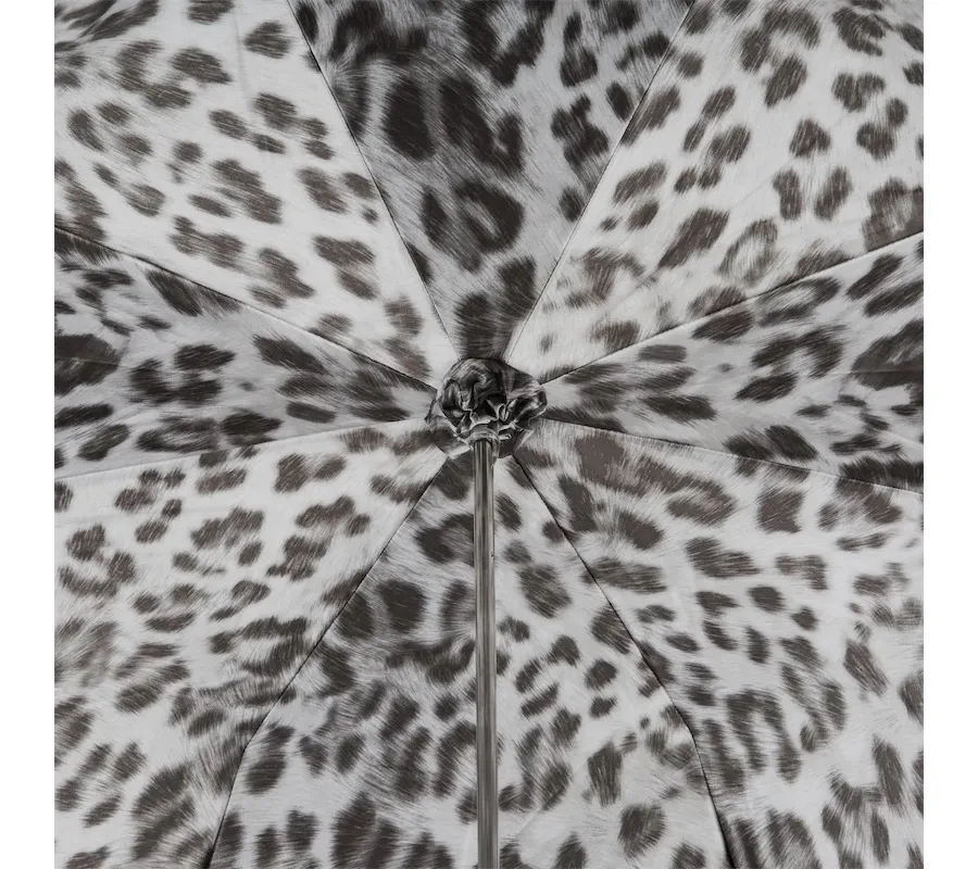 obrazek 4 Stylowy czarny parasol damski zdobiony animalistycznym wzorem z rączką w kształcie srebrnej czaszki - Pasotti