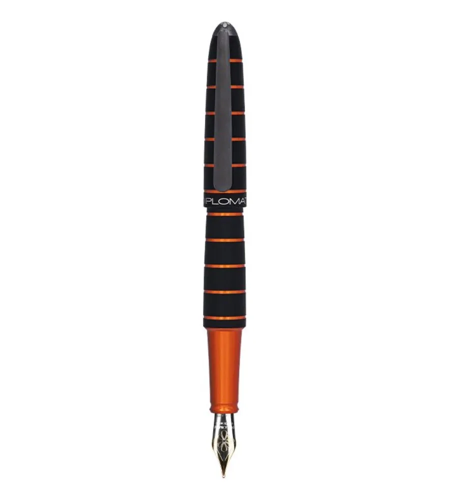 obrazek 1 Pióro wieczne DIPLOMAT Elox black/orange, 14ct