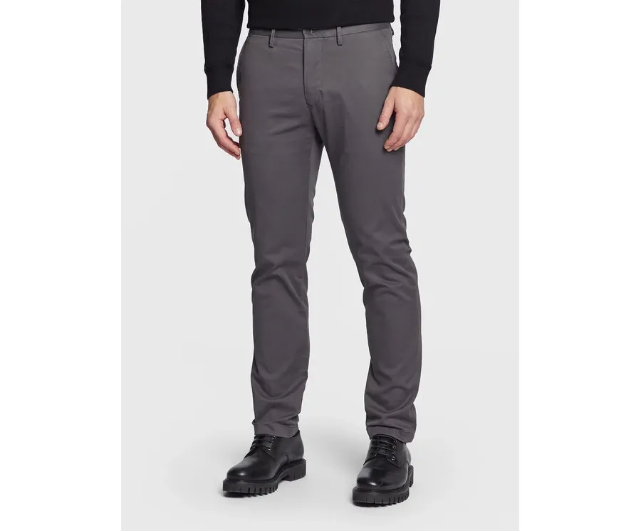 obrazek 1 Tommy Hilfiger Chinosy Core Denton MW0MW28884 Szary Straight Fit