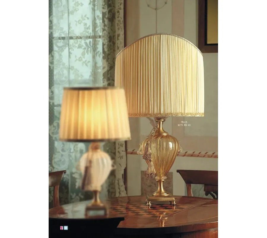 obrazek 1 Lampa stołowa ze szkła Murano z kloszem - Il Paralume Marina