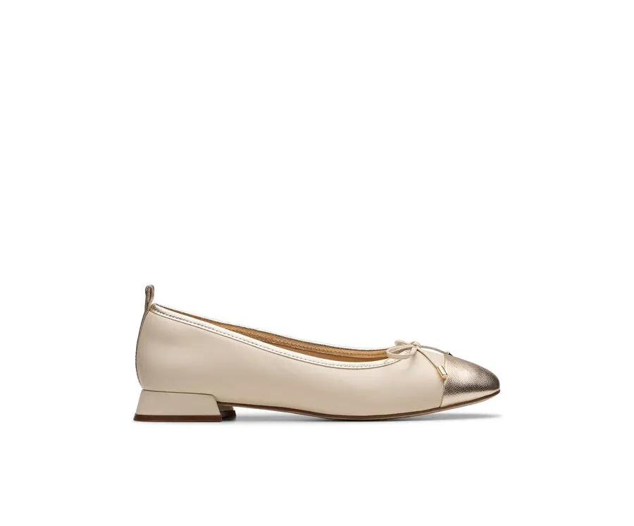 obrazek 1 Clarks Baleriny Ubree15 Poppy 26181326 Beżowy