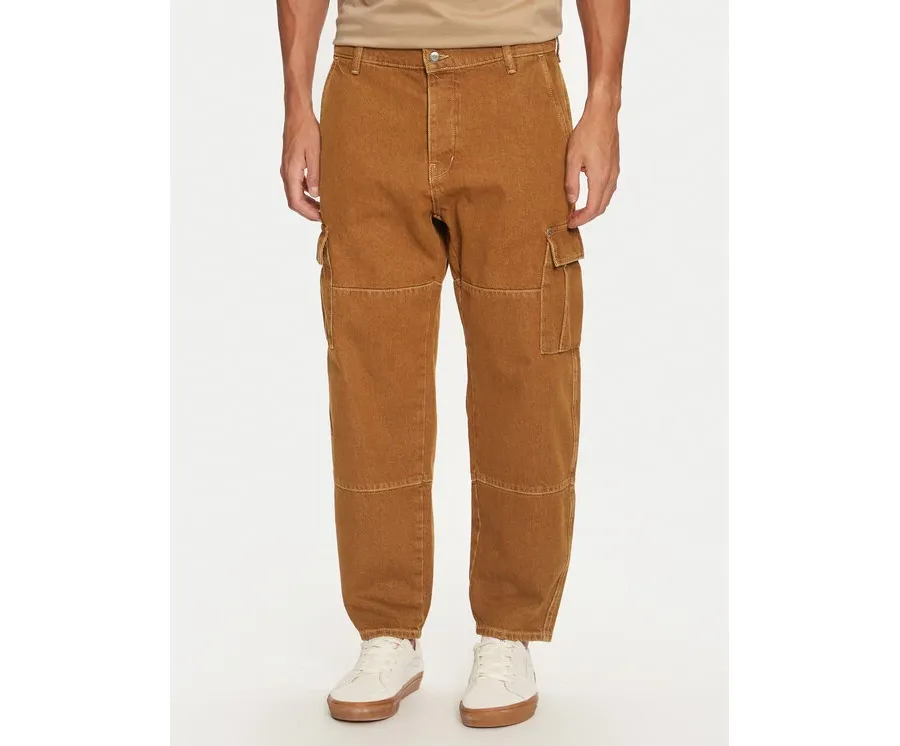 obrazek 1 Mustang Spodnie materiałowe Toledo 1015529 Brązowy Loose Fit