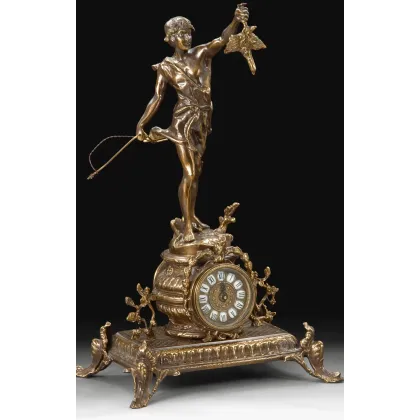 Picture Stylish bronze clock for the apartment