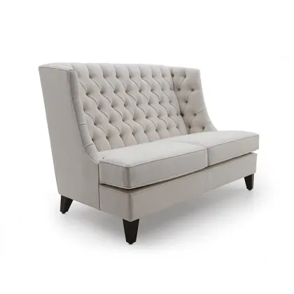 Zdjęcie Wygodna elegancka sofa o wyraźnie współczesnych liniach - Sevensedie