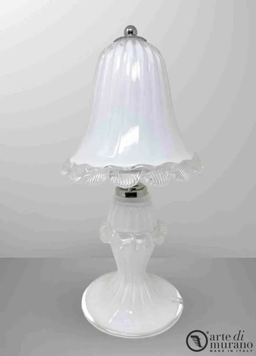 obrazek 1 Oryginalna lampa z dmuchanego szkła Murano w kolorze mleczno-białym z przezroczystymi kryształowymi ozdobami