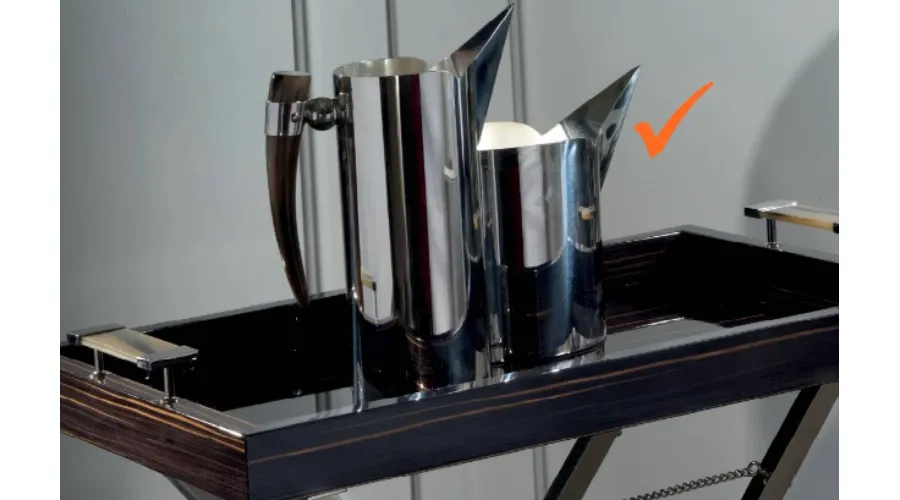 obrazek 1 Dzbanek z mosiądzu posrebrzanego z rogowym uchwytem