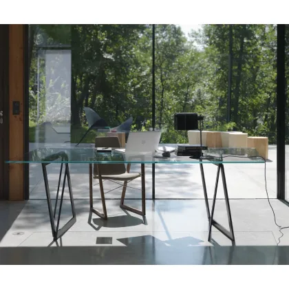 Zdjęcie Minimalistyczny, Designerski Stół z Szklanym Blatem - Casmania Horm