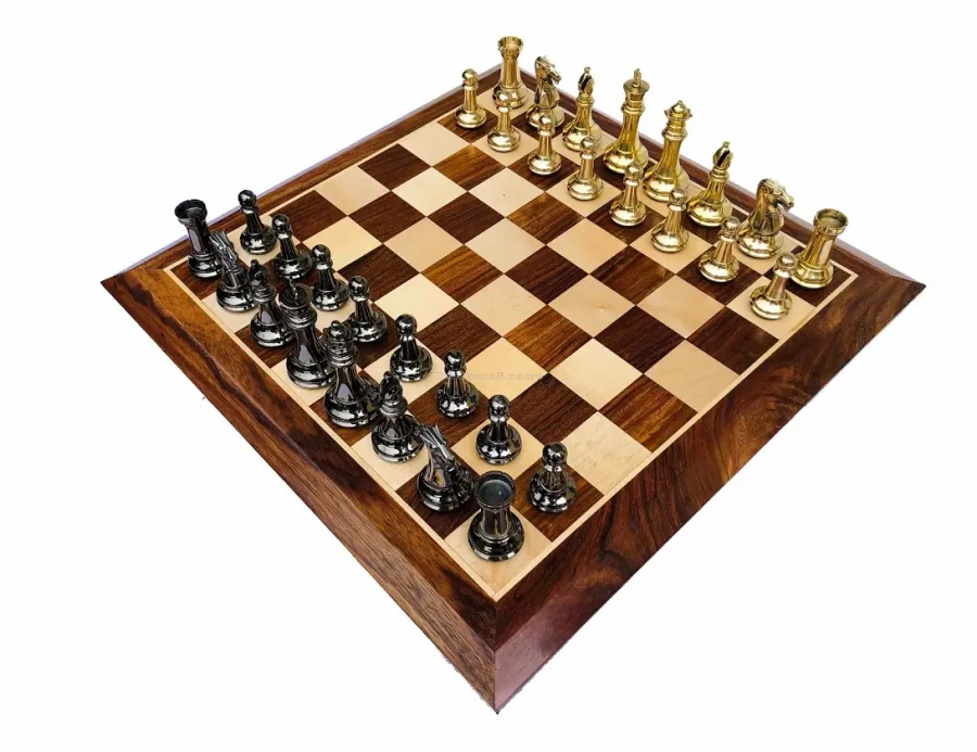 obrazek 1 Ekskluzywny zestaw mosiężnych szachów Staunton - The Chess Empire