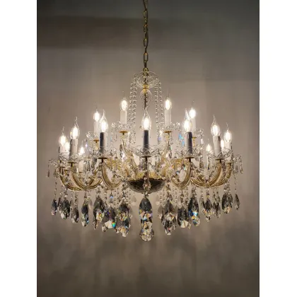 Zdjęcie Wyjątkowy szklany żyrandol z włoch