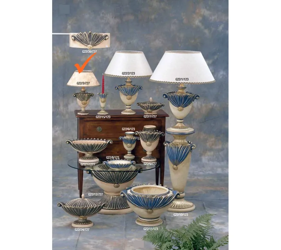 picture 1 Luxurious ceramic lamp with bronze decoration