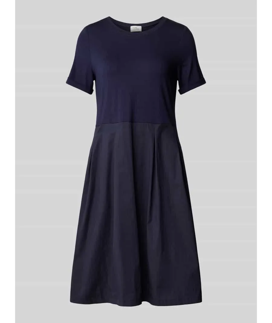 obrazek 1 Sukienka o długości do kolan z efektem stopniowania