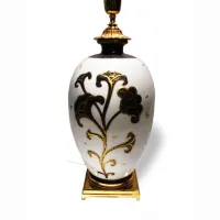 Zdjęcie Zdobiona porcelanowa lampa stołowa Mangani z lat 70