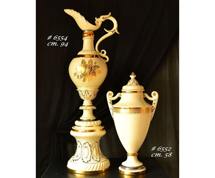 picture 1 Stylish amphora and vase
