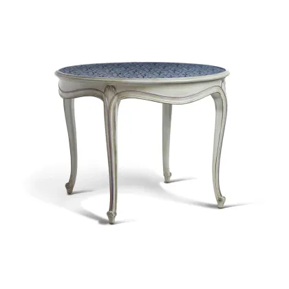 Picture Round table with a sandblasted glass top