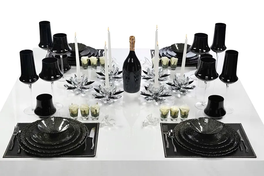 picture 8 Designers, Italian plate of gray glass by Luxury Products