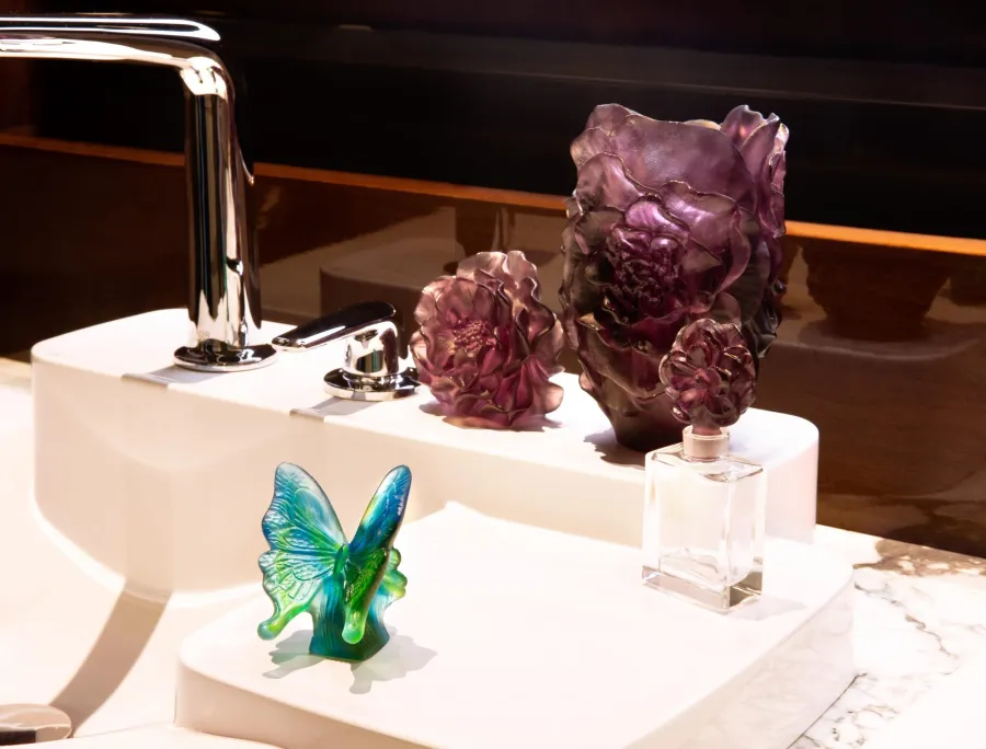 obrazek 2 Piękny fioletowy flakon na perfumy Camelia