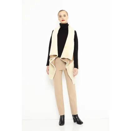 Picture Natural women's vest made of merino lamb fur - A&A Vesa