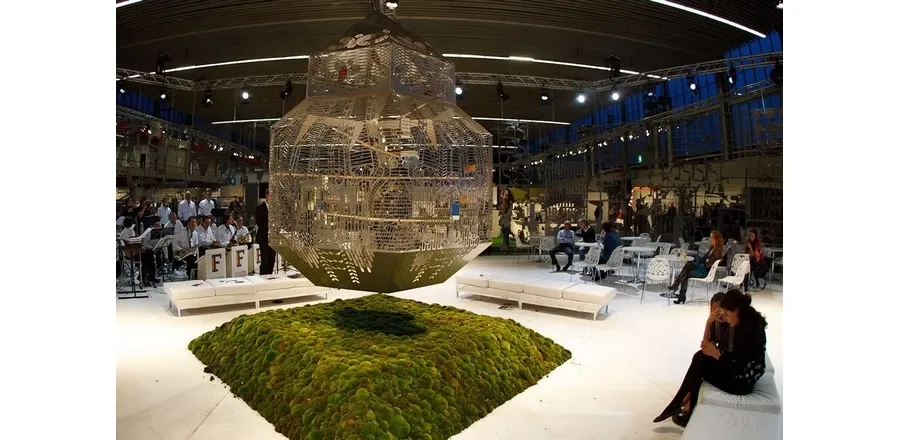 picture 3 Unusual chandelier of the Dutch brand JSPR