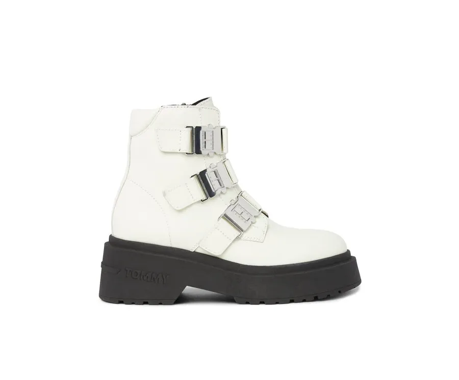 obrazek 1 Tommy Jeans Botki Tjw Chunky Boot Hardware EN0EN02443 Écru