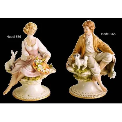 Zdjęcie Piękne porcelanowe figurki do apartamentu