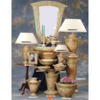 Zdjęcie Urokliwy ceramiczny stolik ze szklanym blatem
