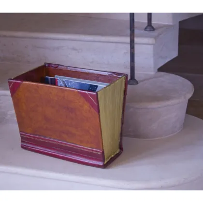 Picture A practical newspaper holder