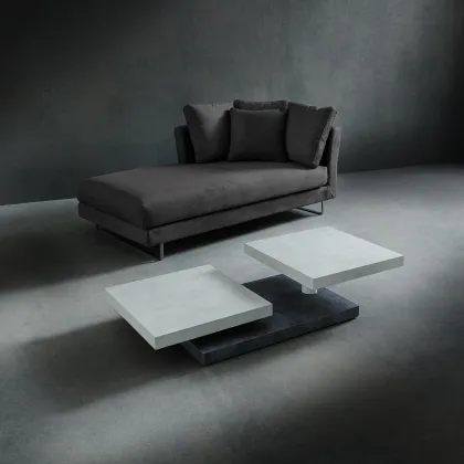 Zdjęcie Włoski stolik kawowy z czarną podstawą do wyjątkowego wnętrza - La Primavera