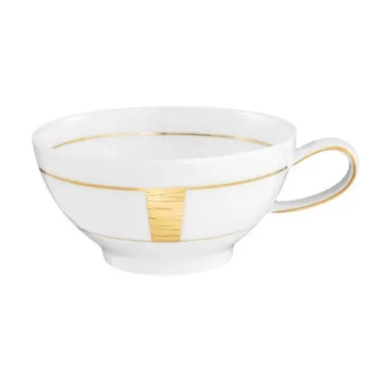 Zdjęcie Stylowa porcelanowa biała filiżanka do herbaty ze złotym zdobieniem - Tettau