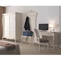 Picture Classic, elegant luggage table for a unique interior – Morello Gianpaolo