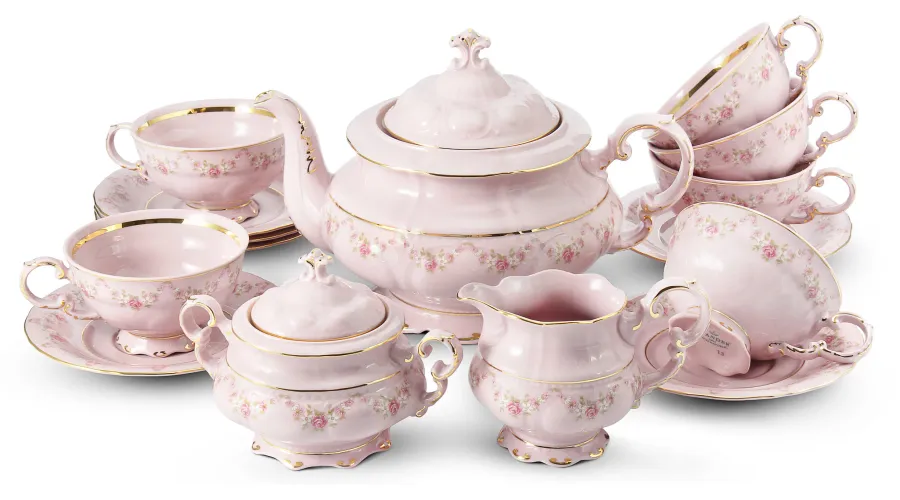 obrazek 1 Porcelanowy 15-elementowy zestaw do herbaty w kolorze różowym zdobiony girlandami z róż – Leander
