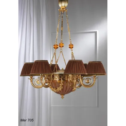 Zdjęcie Żyrandol z pozłacanego brązu połączony z kryształową filiżanką