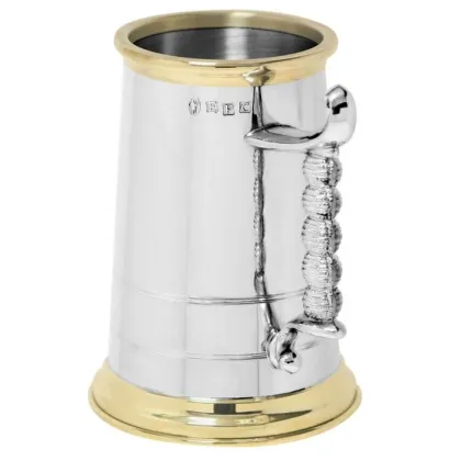 Zdjęcie Osobliwy kufel do piwa z ozdobną rączką - stylowy prezent