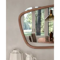 Zdjęcie Designerskie lustro do jadalni lub salonu z drewnianą ramą