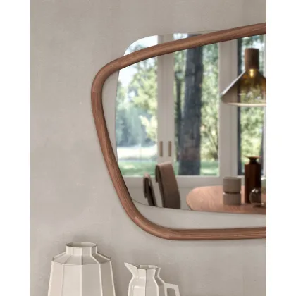 Zdjęcie Designerskie lustro do jadalni lub salonu z drewnianą ramą