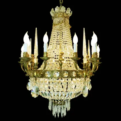 Zdjęcie Żyrandol kryształowy z brązu w stylu Empire - obeliski i złocone aniołki