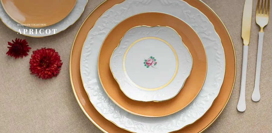 obrazek 3 Unikatowa filiżanka ze spodkiem Apricot Gold do kawy